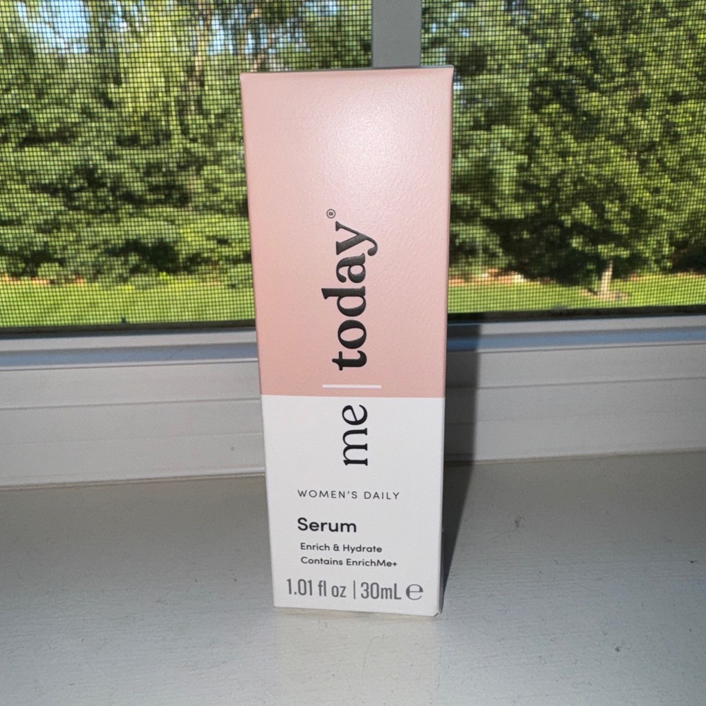 Women's Daily Enrich & Hydrate Serum